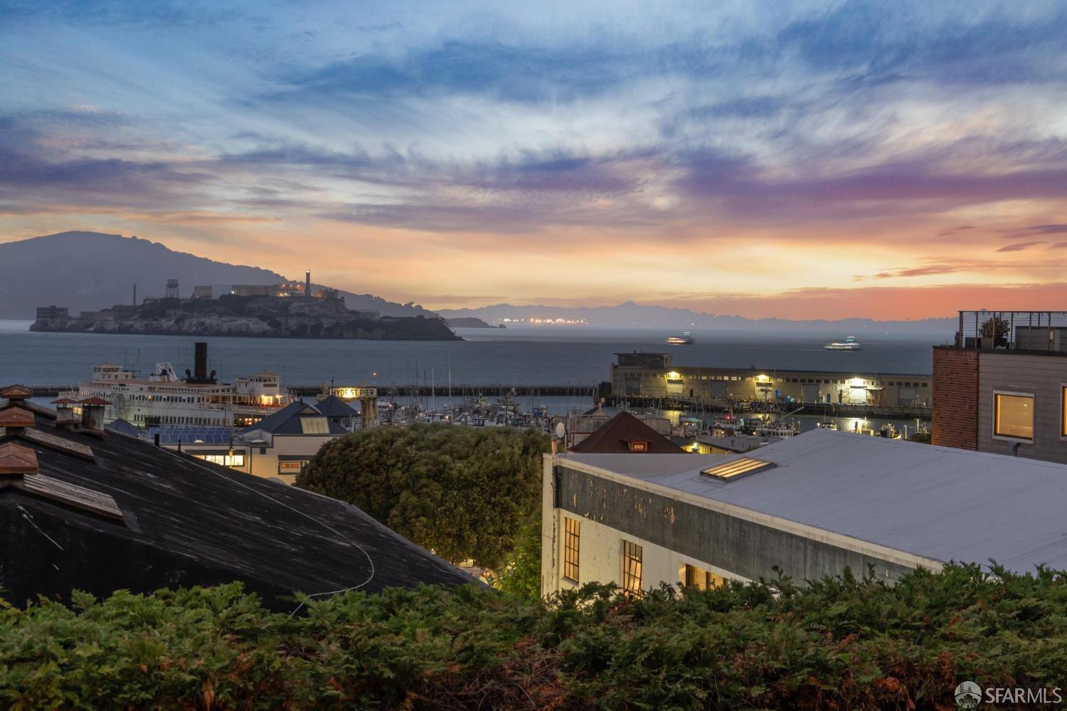 Detail Gallery Image 21 of 82 For 844 North Point St, San Francisco,  CA 94109 - 2 Beds | 2 Baths