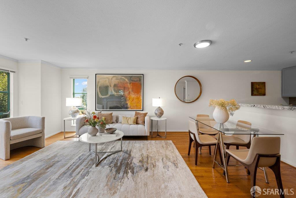 Photo #5: 425061720 Listing 