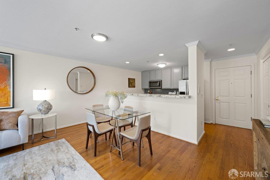 Photo #4: 425061720 Listing 