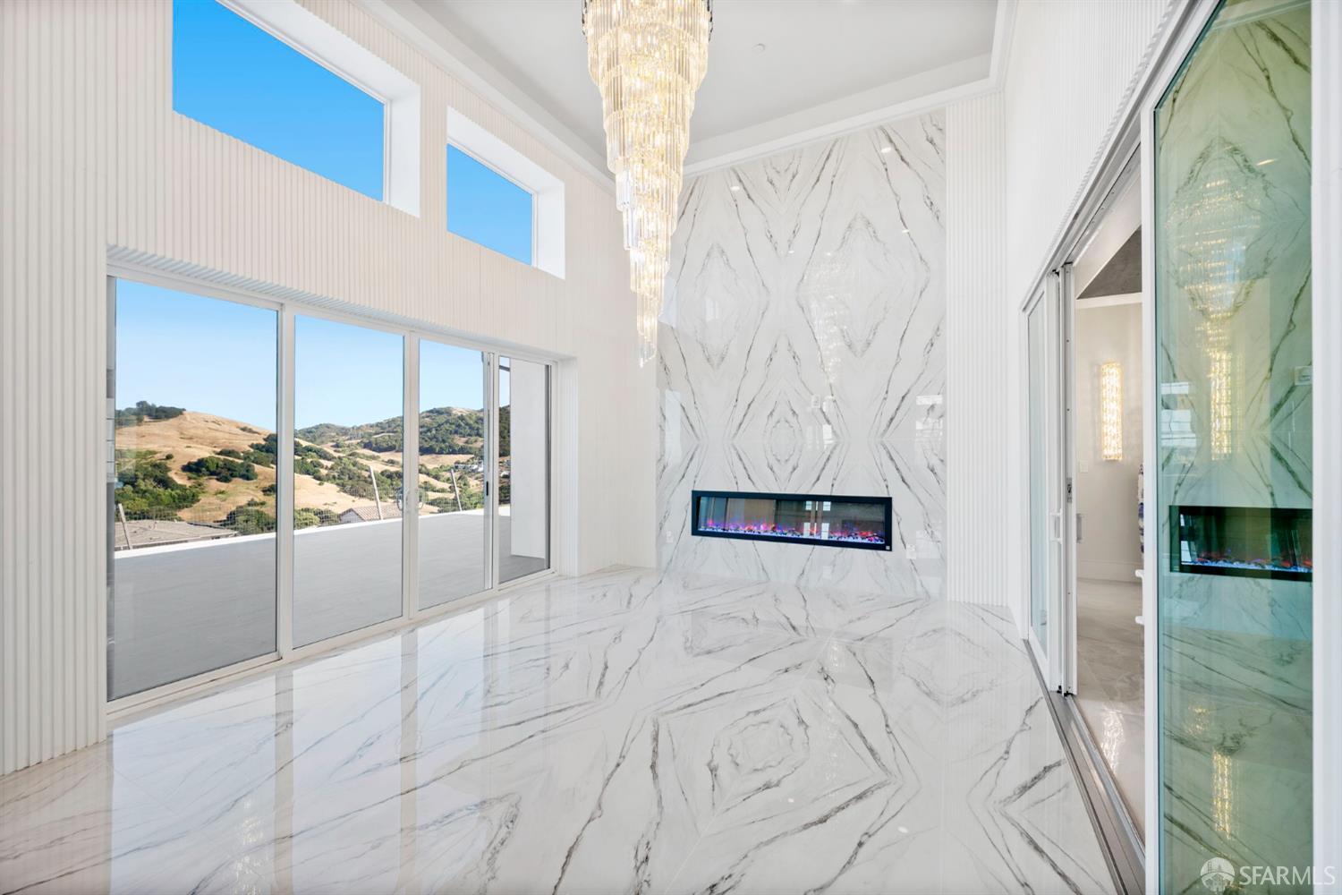 Detail Gallery Image 4 of 57 For 37 Big Rock Rd, Orinda,  CA 94563 - 5 Beds | 3/1 Baths
