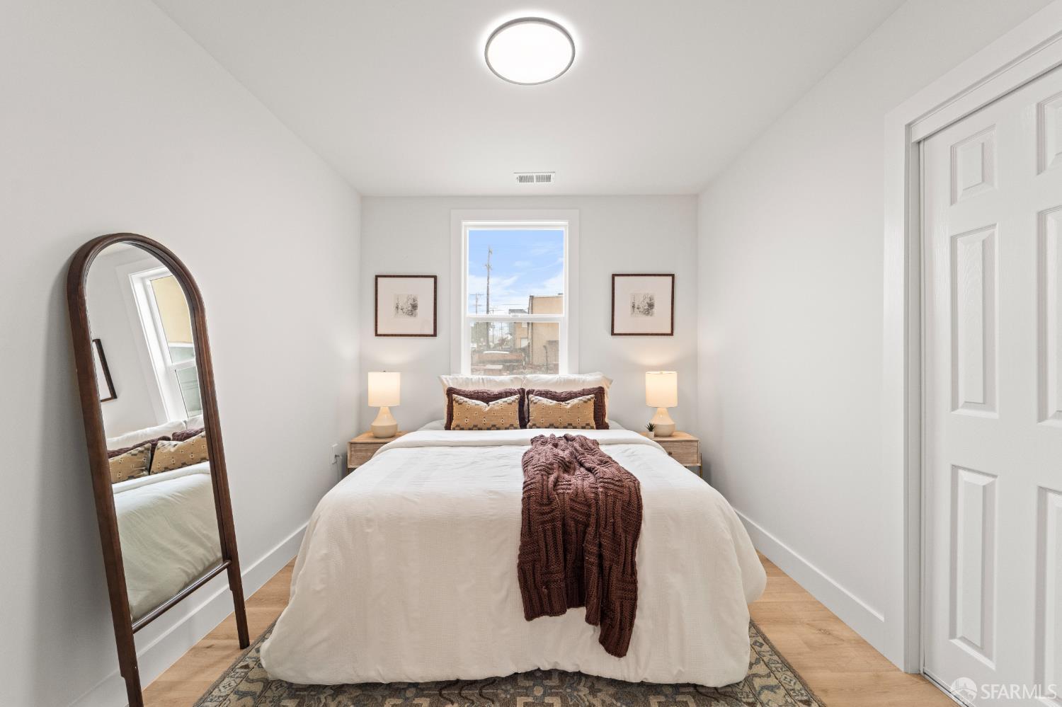 Detail Gallery Image 13 of 59 For 611 Hillside Blvd, Daly City,  CA 94014 - 4 Beds | 2 Baths