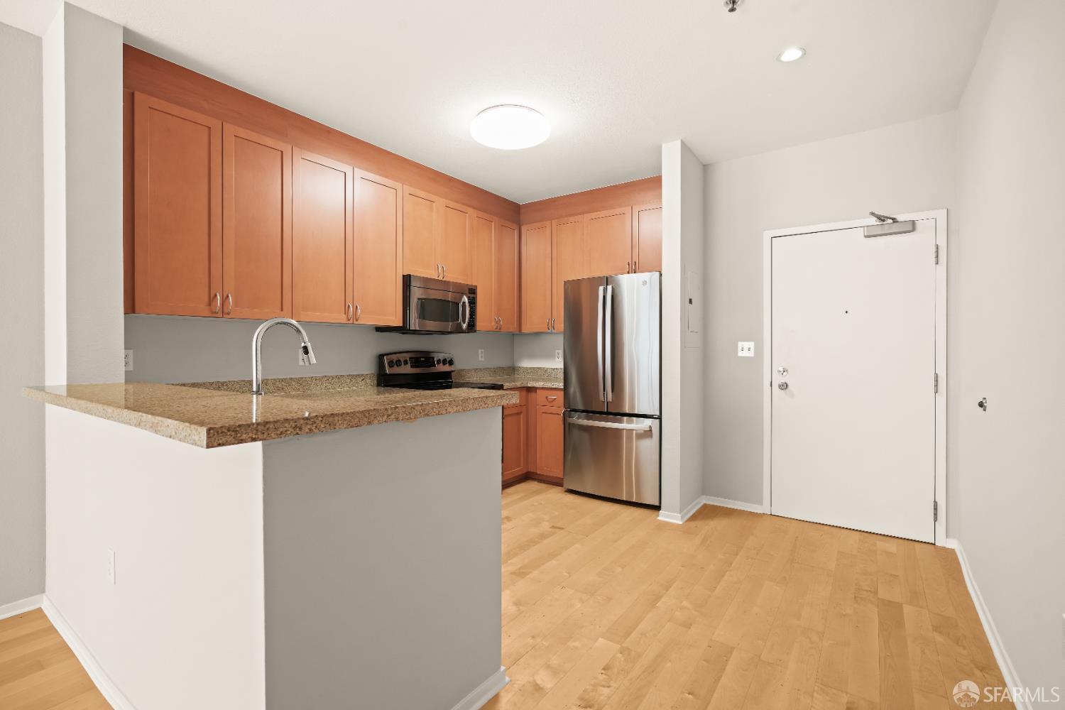 Detail Gallery Image 2 of 30 For 821 Folsom St #202,  San Francisco,  CA 94107 - 2 Beds | 2 Baths