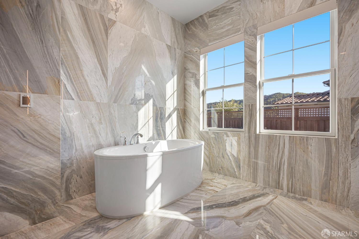 Detail Gallery Image 29 of 57 For 37 Big Rock Rd, Orinda,  CA 94563 - 5 Beds | 3/1 Baths