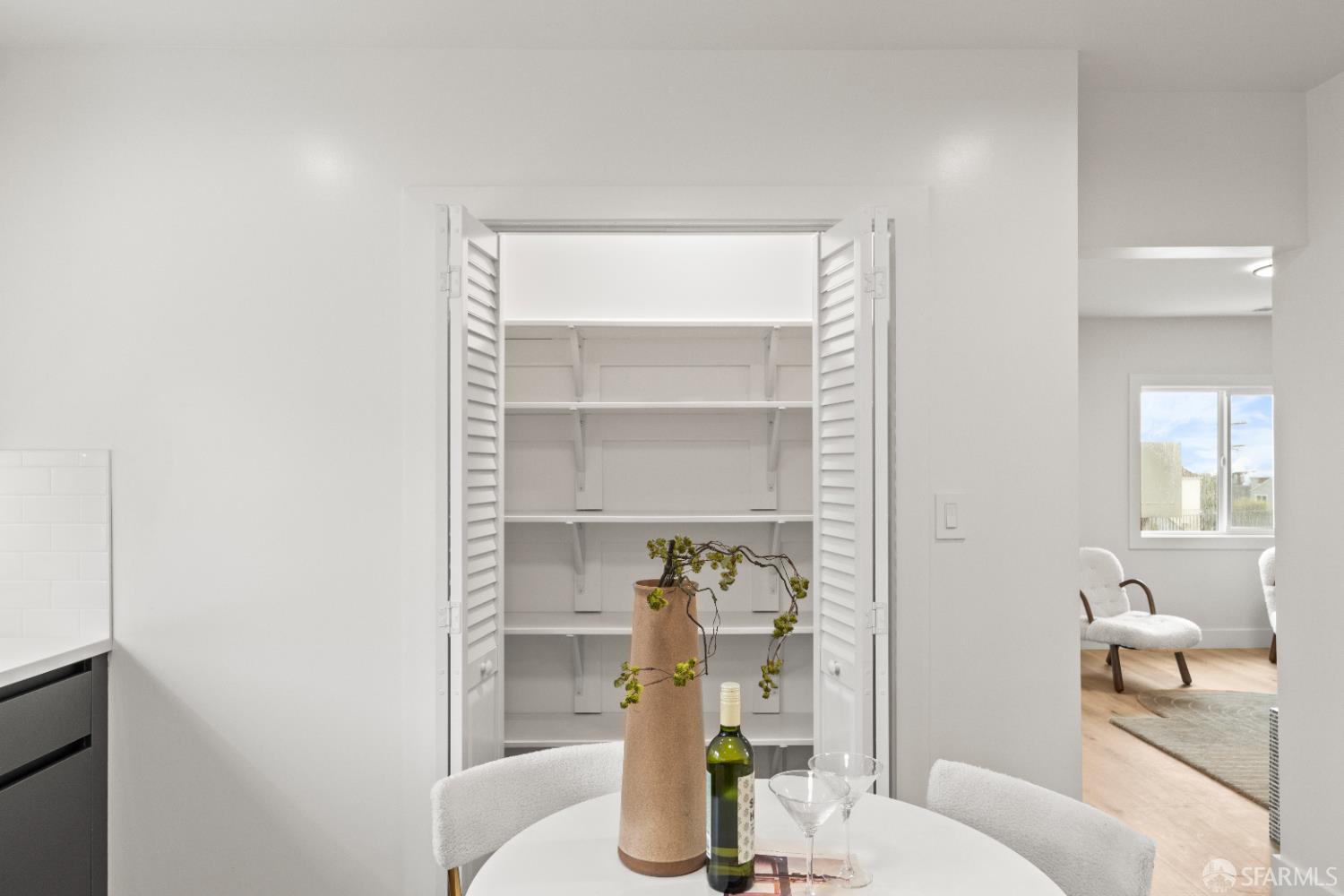 Detail Gallery Image 11 of 59 For 611 Hillside Blvd, Daly City,  CA 94014 - 4 Beds | 2 Baths
