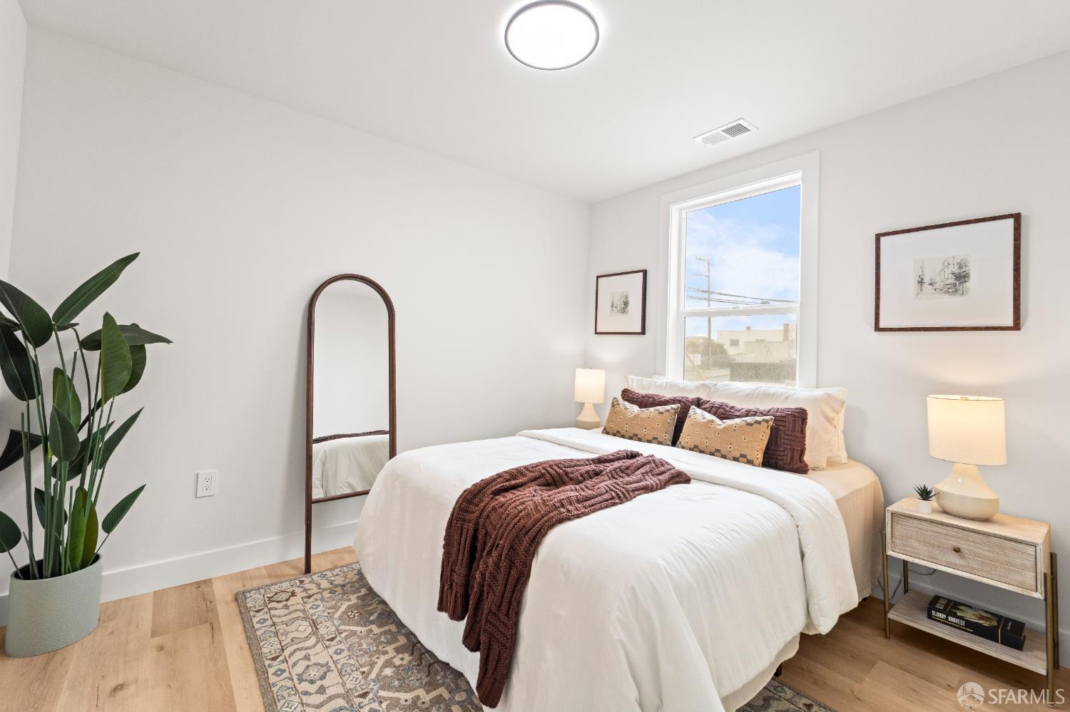 Detail Gallery Image 12 of 59 For 611 Hillside Blvd, Daly City,  CA 94014 - 4 Beds | 2 Baths