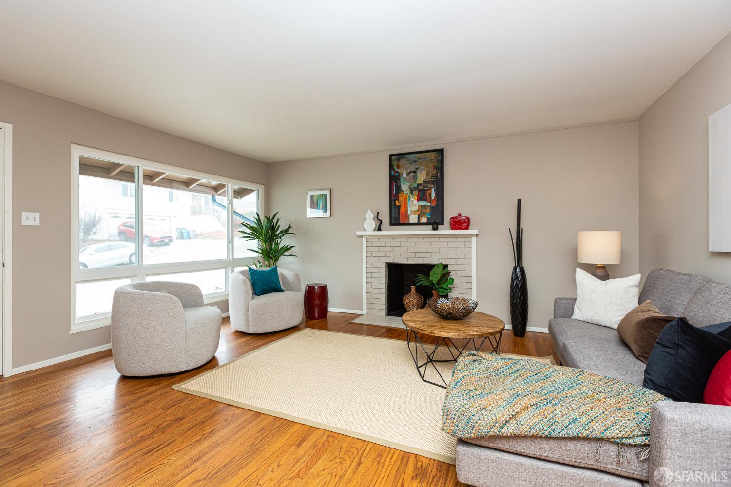 Detail Gallery Image 3 of 23 For 3811 Madera Way, San Bruno,  CA 94066 - 3 Beds | 2 Baths