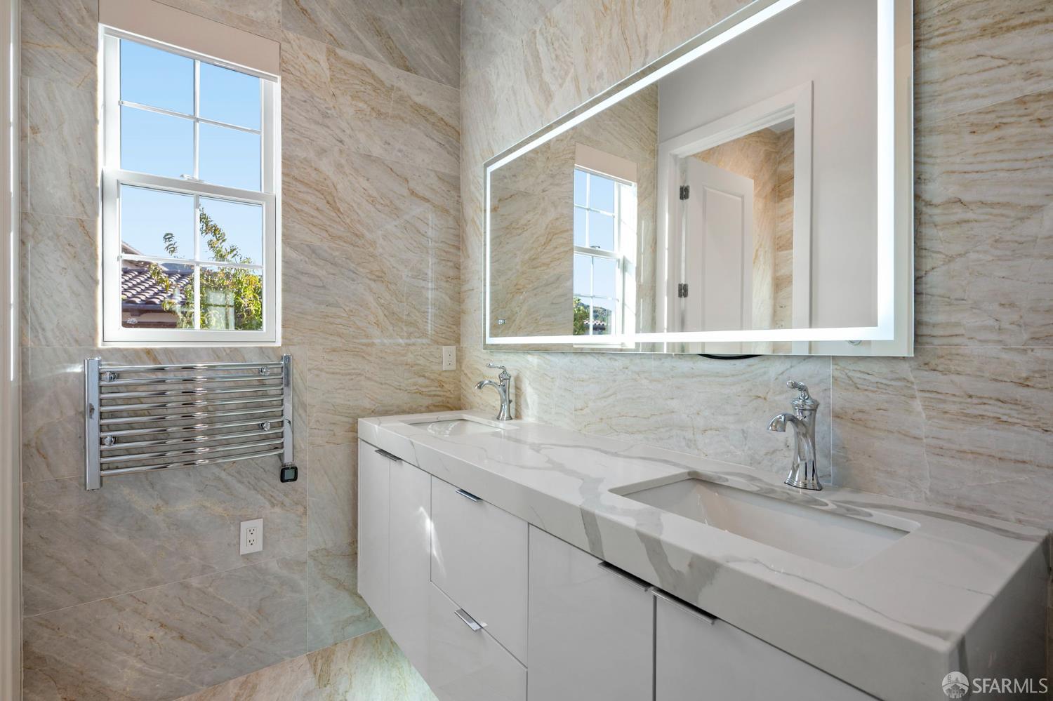 Detail Gallery Image 39 of 57 For 37 Big Rock Rd, Orinda,  CA 94563 - 5 Beds | 3/1 Baths