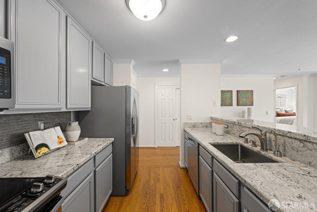 Detail Gallery Image 10 of 13 For 298 Portola Dr #103,  San Francisco,  CA 94131 - 1 Beds | 1 Baths