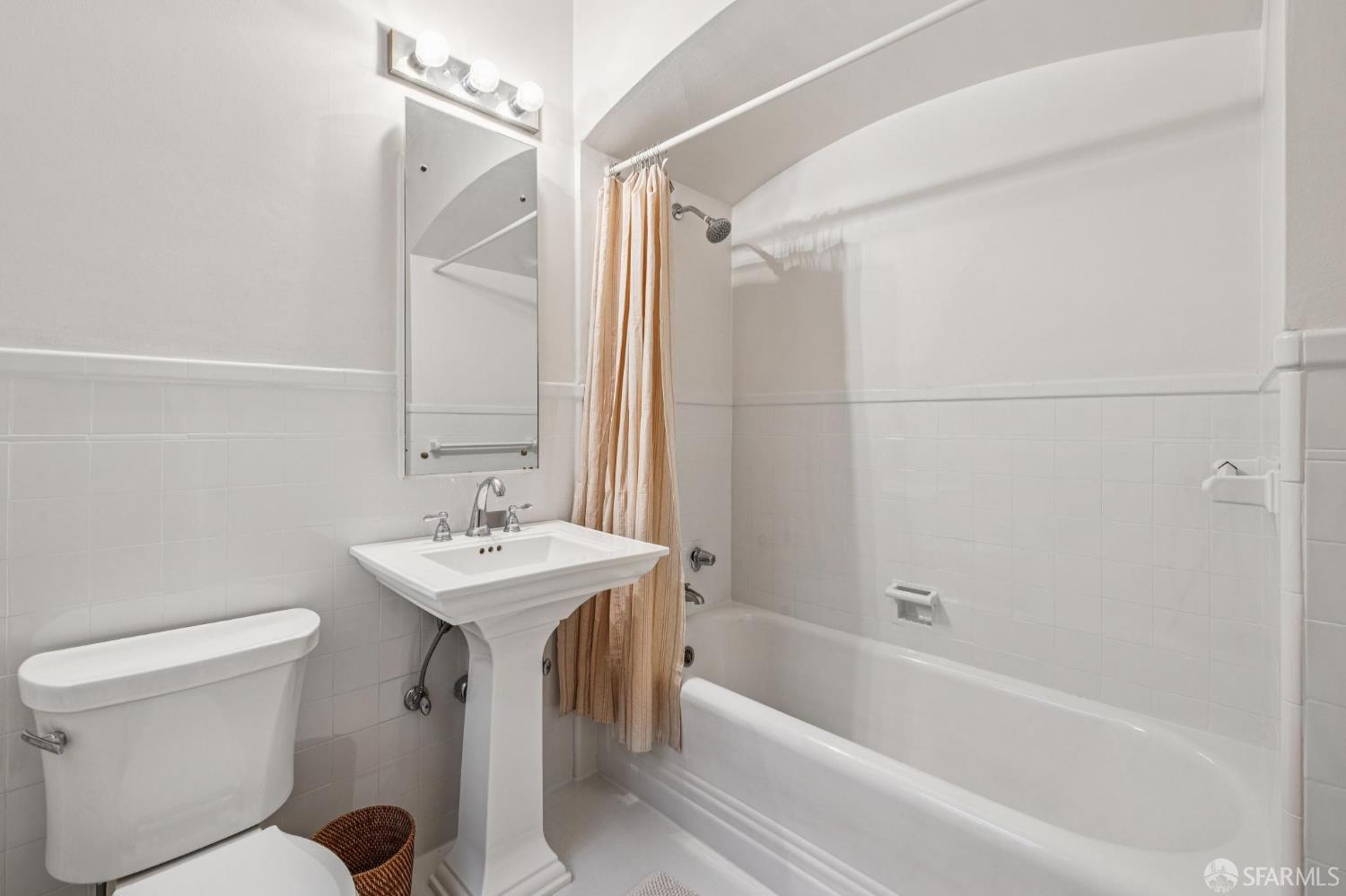 Detail Gallery Image 14 of 18 For 2801 Octavia St #3,  San Francisco,  CA 94123 - 1 Beds | 1 Baths