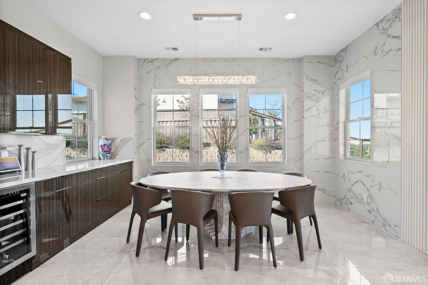 Detail Gallery Image 16 of 57 For 37 Big Rock Rd, Orinda,  CA 94563 - 5 Beds | 3/1 Baths