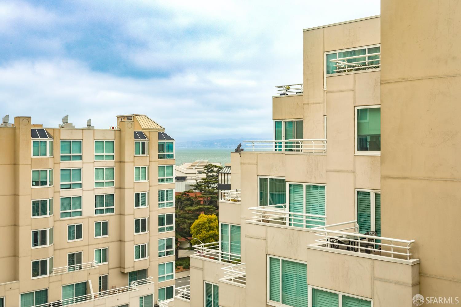 Photo #11: 425061933 Listing: Photo #11