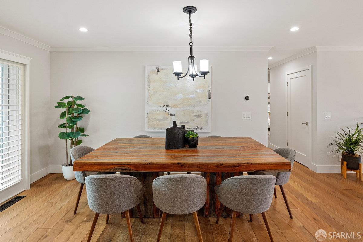 Detail Gallery Image 12 of 64 For 155 Lake Dr, San Bruno,  CA 94066 - 4 Beds | 3 Baths