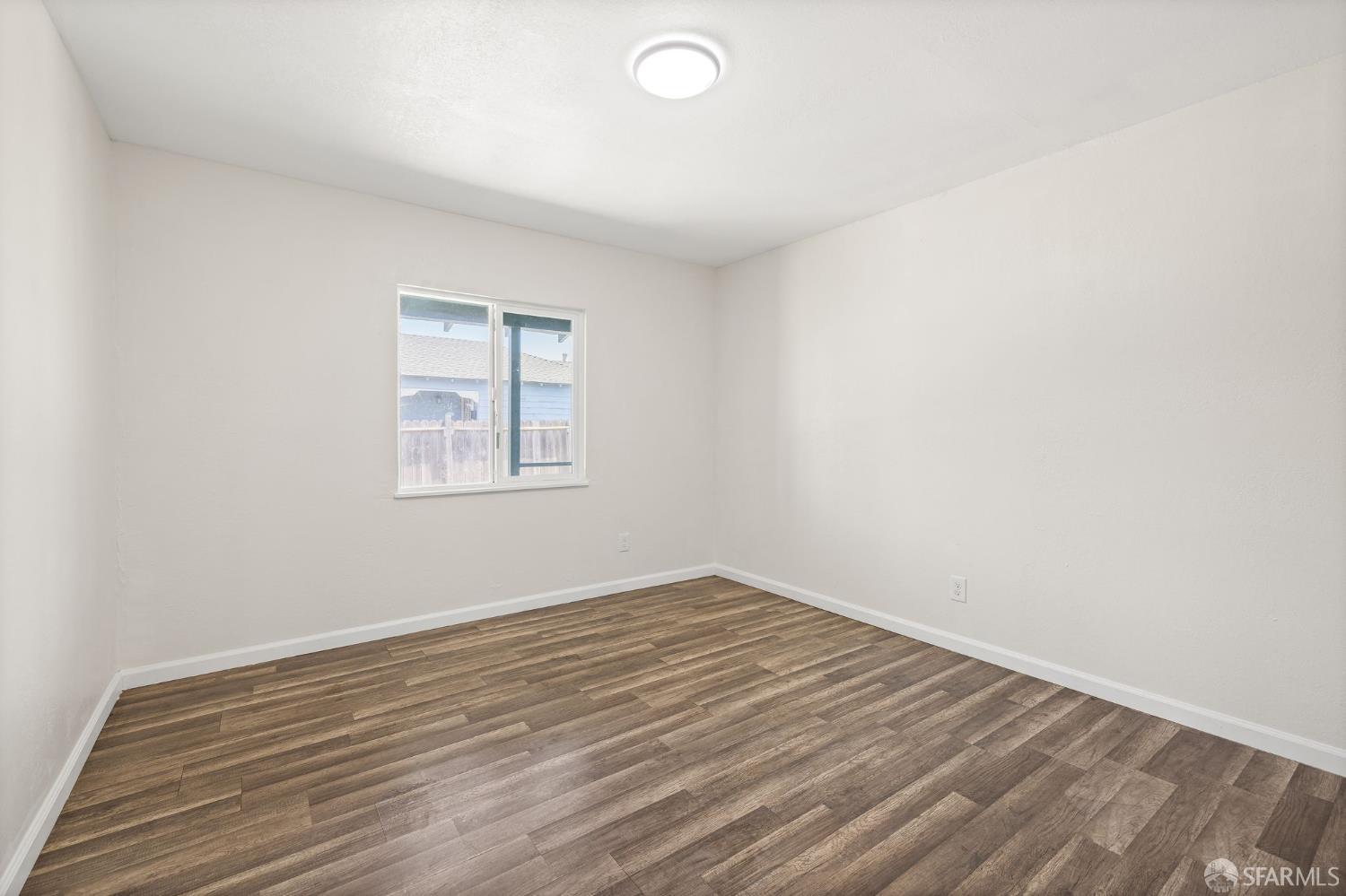 Detail Gallery Image 13 of 34 For 1050 105th Ave, Oakland,  CA 94603 - – Beds | – Baths