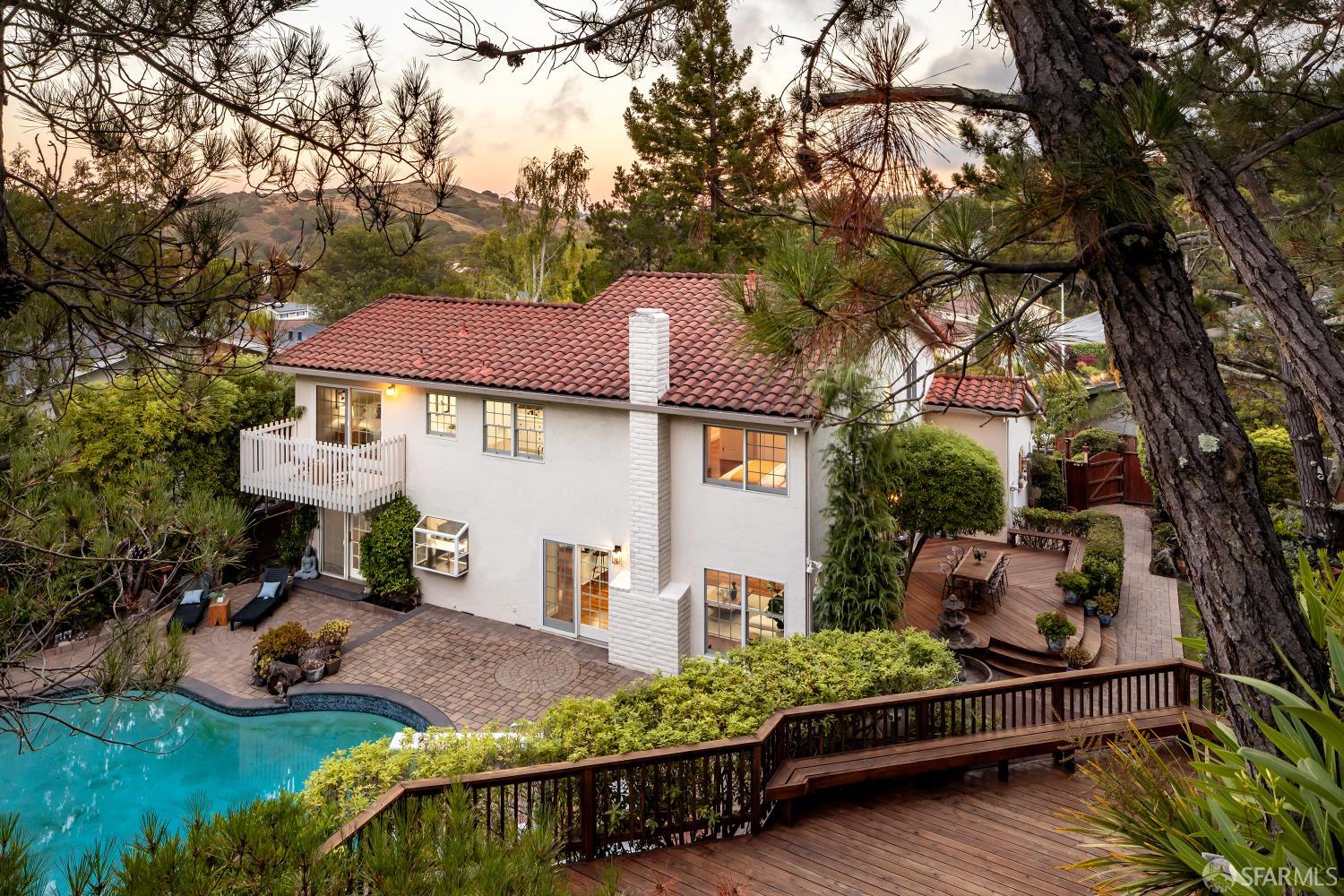 Detail Gallery Image 35 of 37 For 35 Pinewood Ct, San Mateo,  CA 94403 - 5 Beds | 2/1 Baths