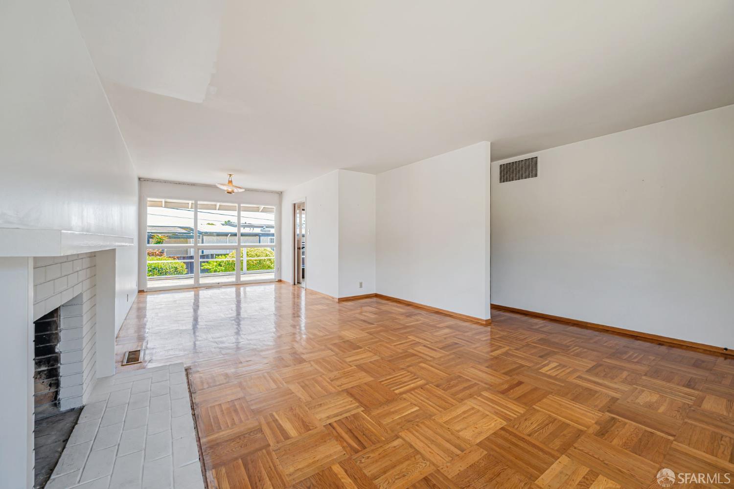 Detail Gallery Image 7 of 37 For 956 Helen Dr, Millbrae,  CA 94030 - 3 Beds | 2/1 Baths
