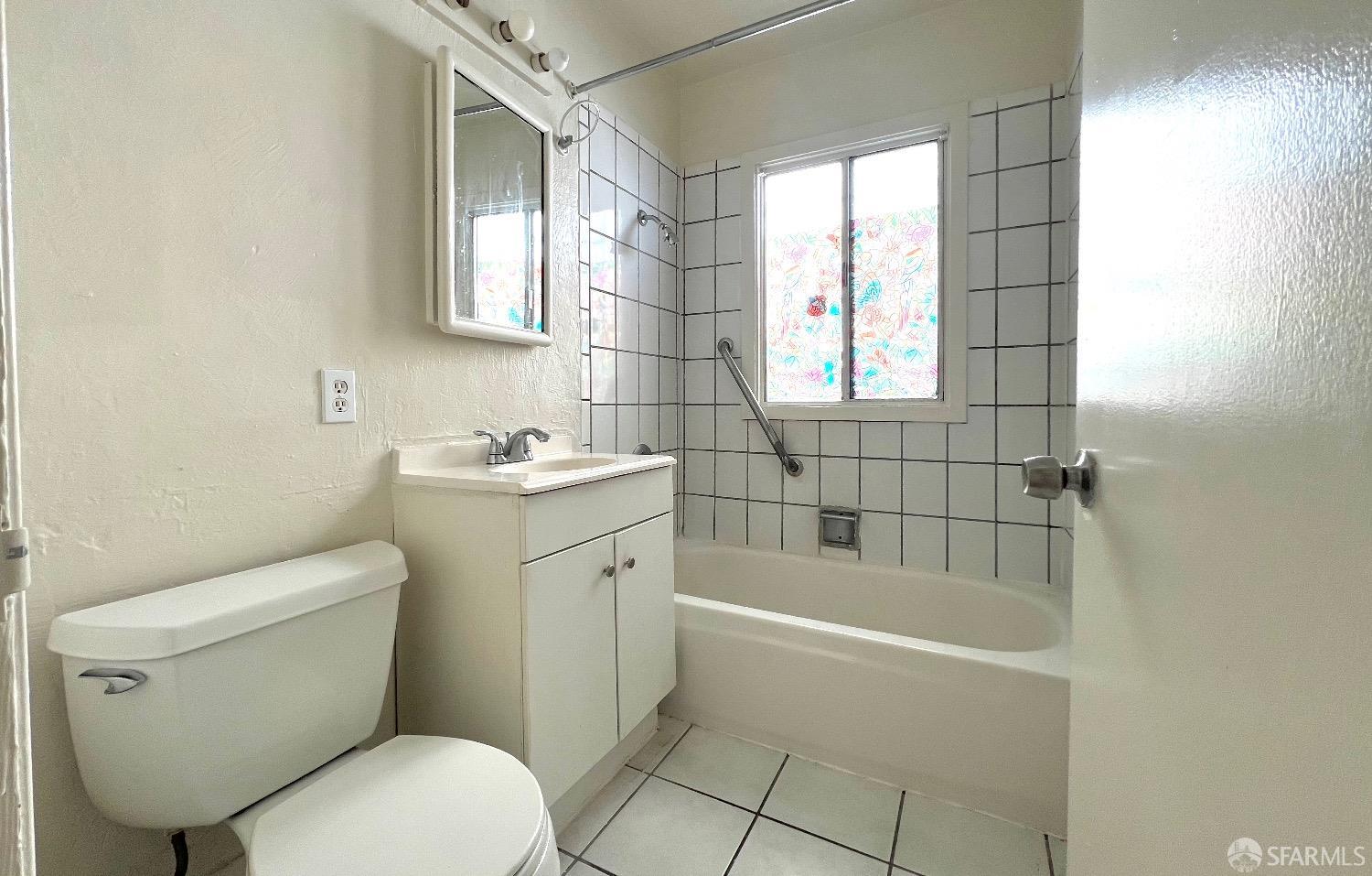 Detail Gallery Image 25 of 28 For 855 Apple St, Oakland,  CA 94603 - 4 Beds | 2 Baths