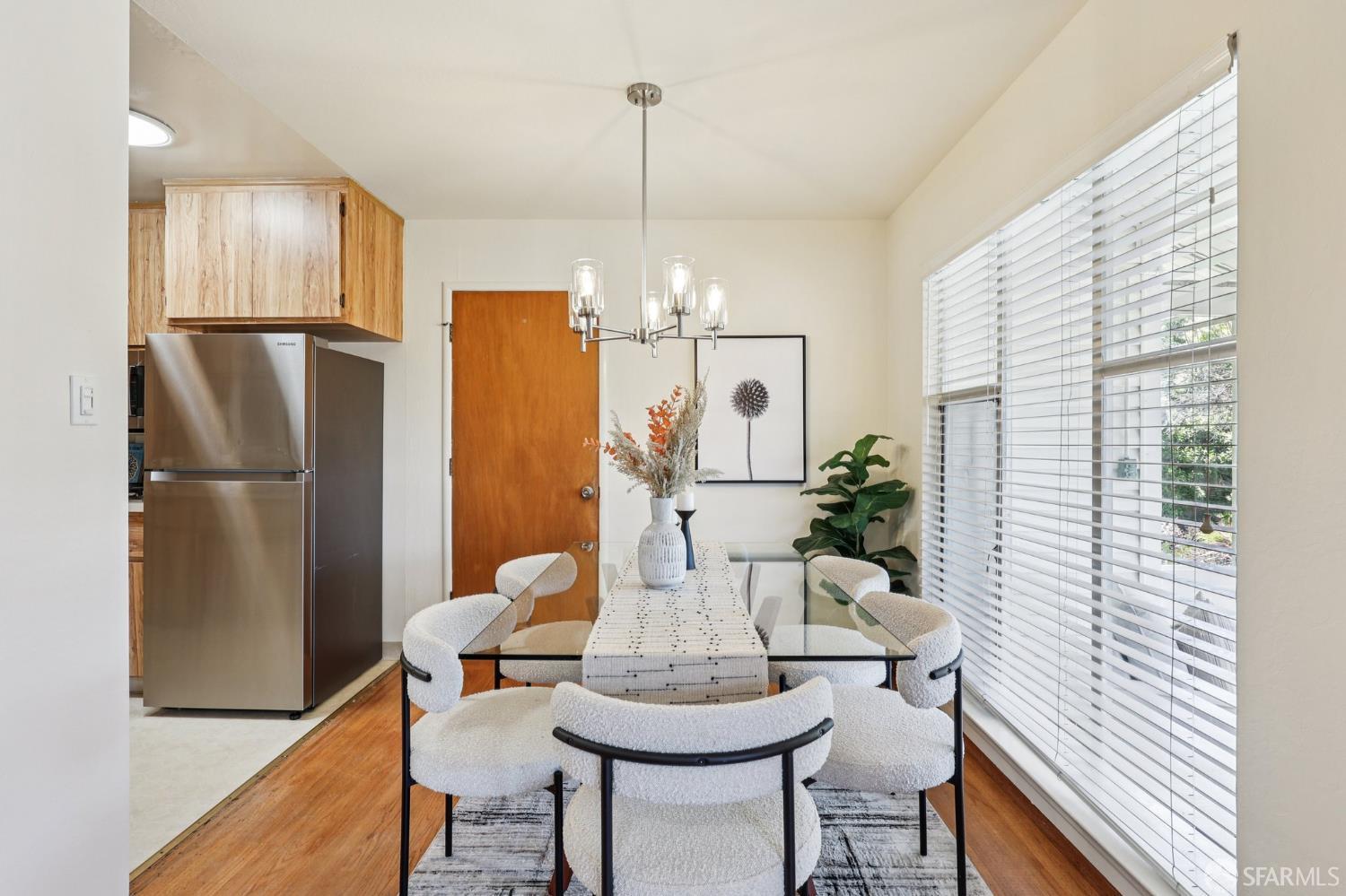 Detail Gallery Image 5 of 32 For 2418 S Norfolk St, San Mateo,  CA 94403 - 3 Beds | 2 Baths