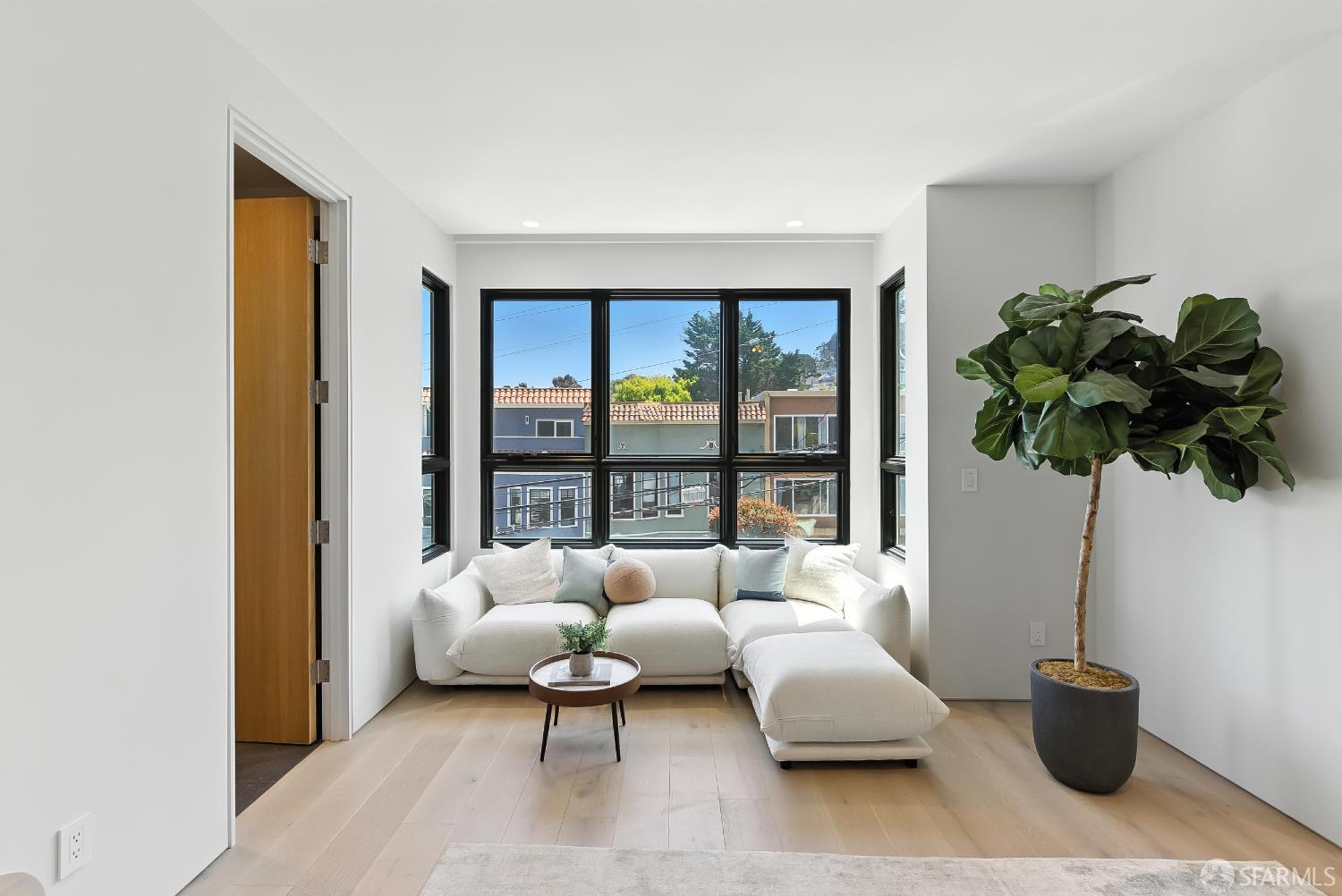 Detail Gallery Image 18 of 62 For 4234 24th St, San Francisco,  CA 94114 - – Beds | – Baths