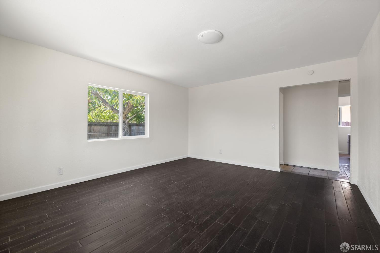 Detail Gallery Image 19 of 34 For 1050 105th Ave, Oakland,  CA 94603 - – Beds | – Baths