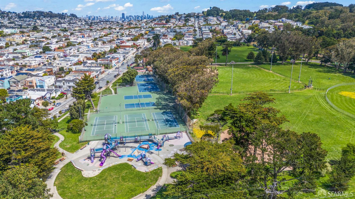 Detail Gallery Image 64 of 79 For 430 Rolph St, San Francisco,  CA 94112 - 5 Beds | 3 Baths