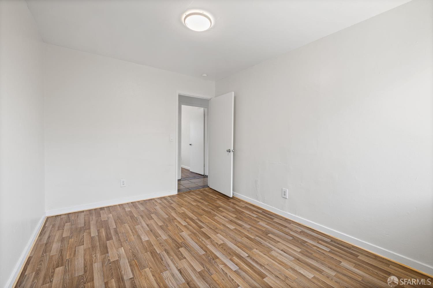 Detail Gallery Image 30 of 34 For 1050 105th Ave, Oakland,  CA 94603 - – Beds | – Baths