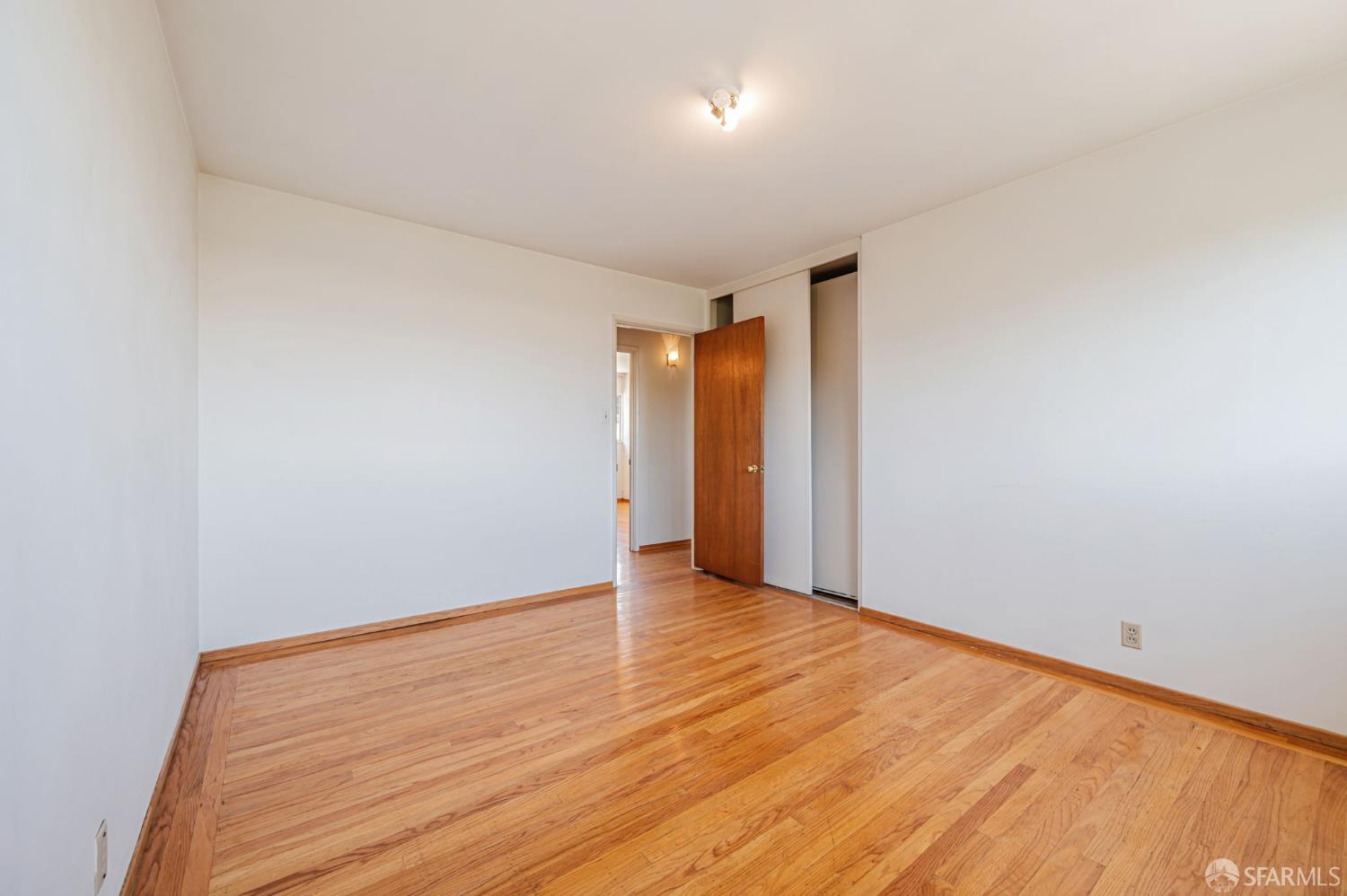 Detail Gallery Image 23 of 37 For 956 Helen Dr, Millbrae,  CA 94030 - 3 Beds | 2/1 Baths