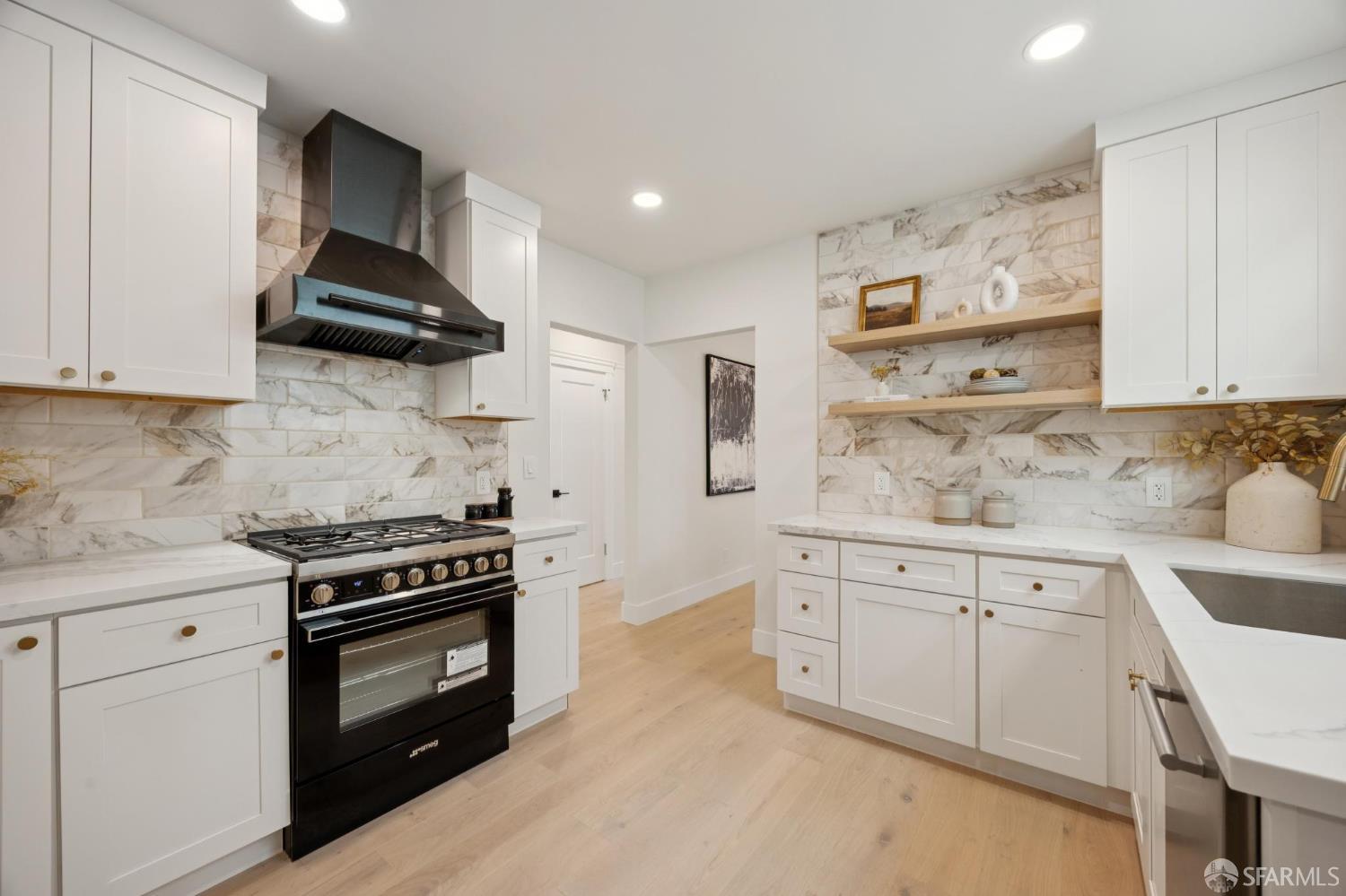 Detail Gallery Image 15 of 57 For 1507 30th Ave, San Francisco,  CA 94122 - 3 Beds | 2/1 Baths