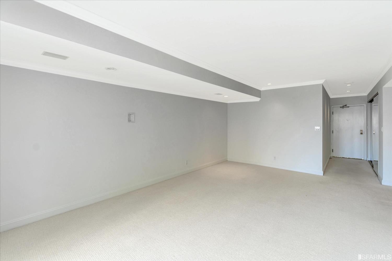 Photo #6: 425062570 Listing 