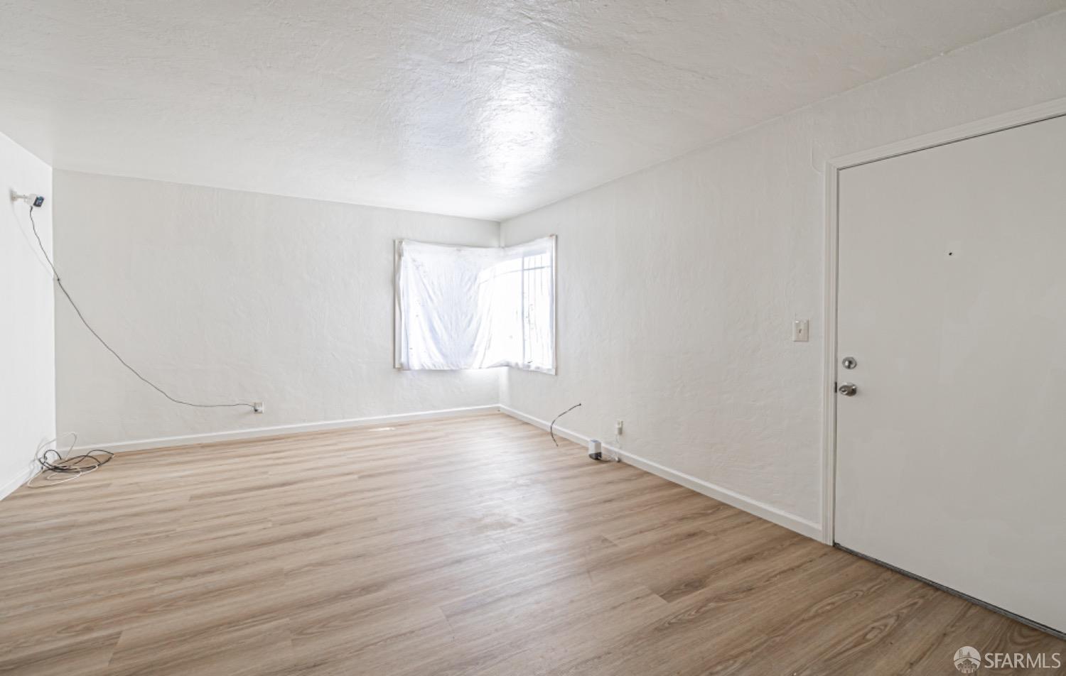 Detail Gallery Image 20 of 28 For 855 Apple St, Oakland,  CA 94603 - 4 Beds | 2 Baths