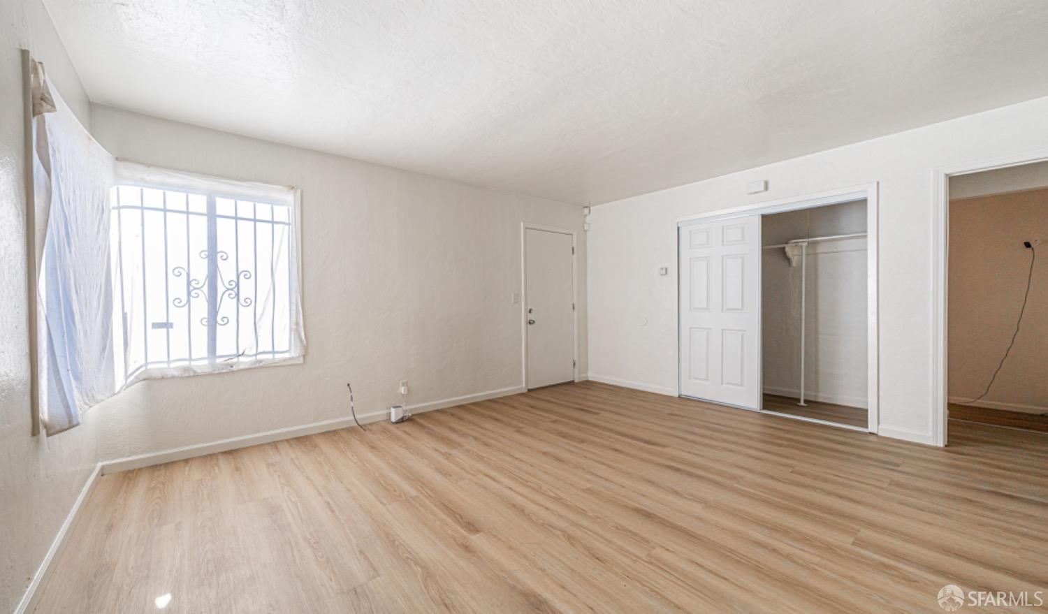 Detail Gallery Image 11 of 28 For 855 Apple St, Oakland,  CA 94603 - 4 Beds | 2 Baths