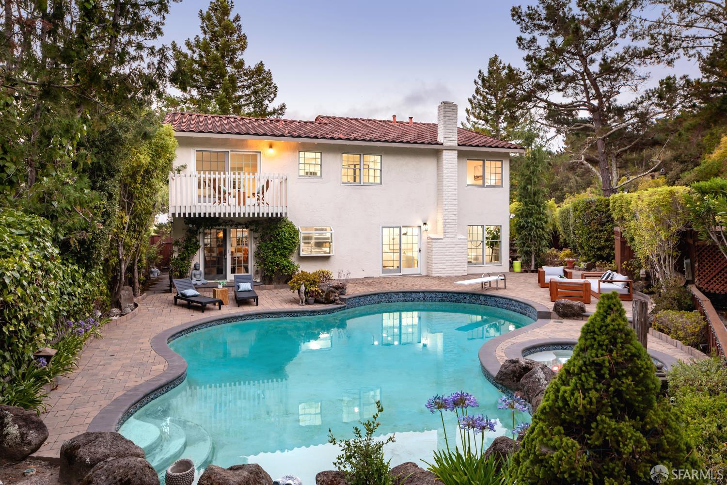Detail Gallery Image 27 of 37 For 35 Pinewood Ct, San Mateo,  CA 94403 - 5 Beds | 2/1 Baths