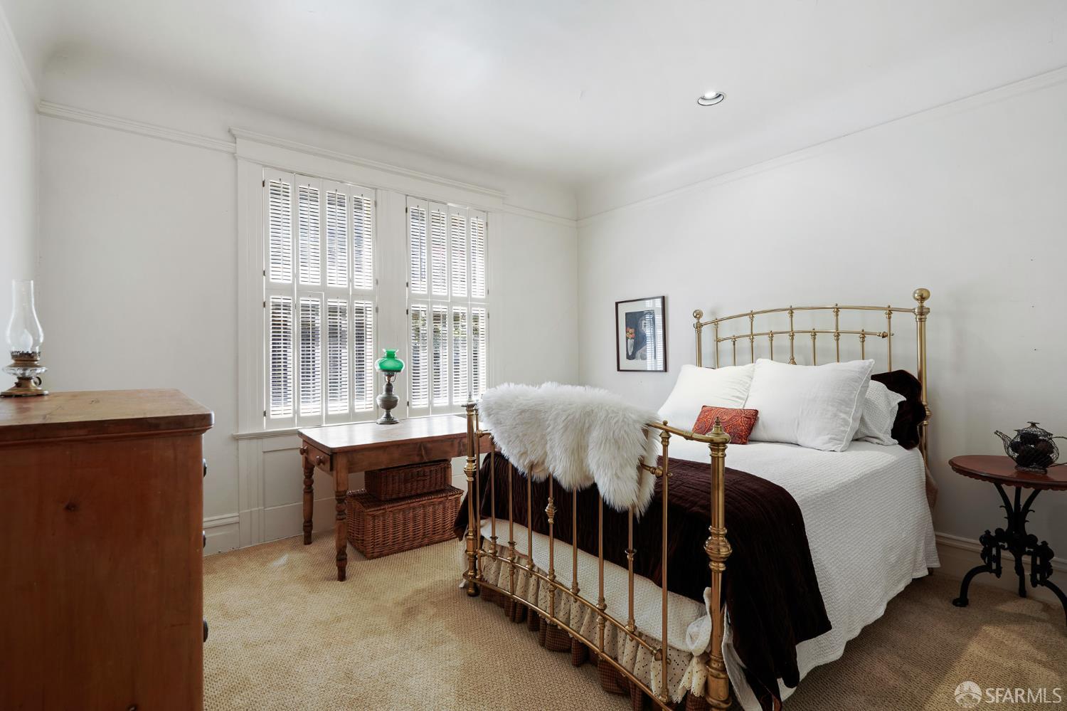 Detail Gallery Image 24 of 45 For 941 Lombard St, San Francisco,  CA 94133 - 2 Beds | 1 Baths