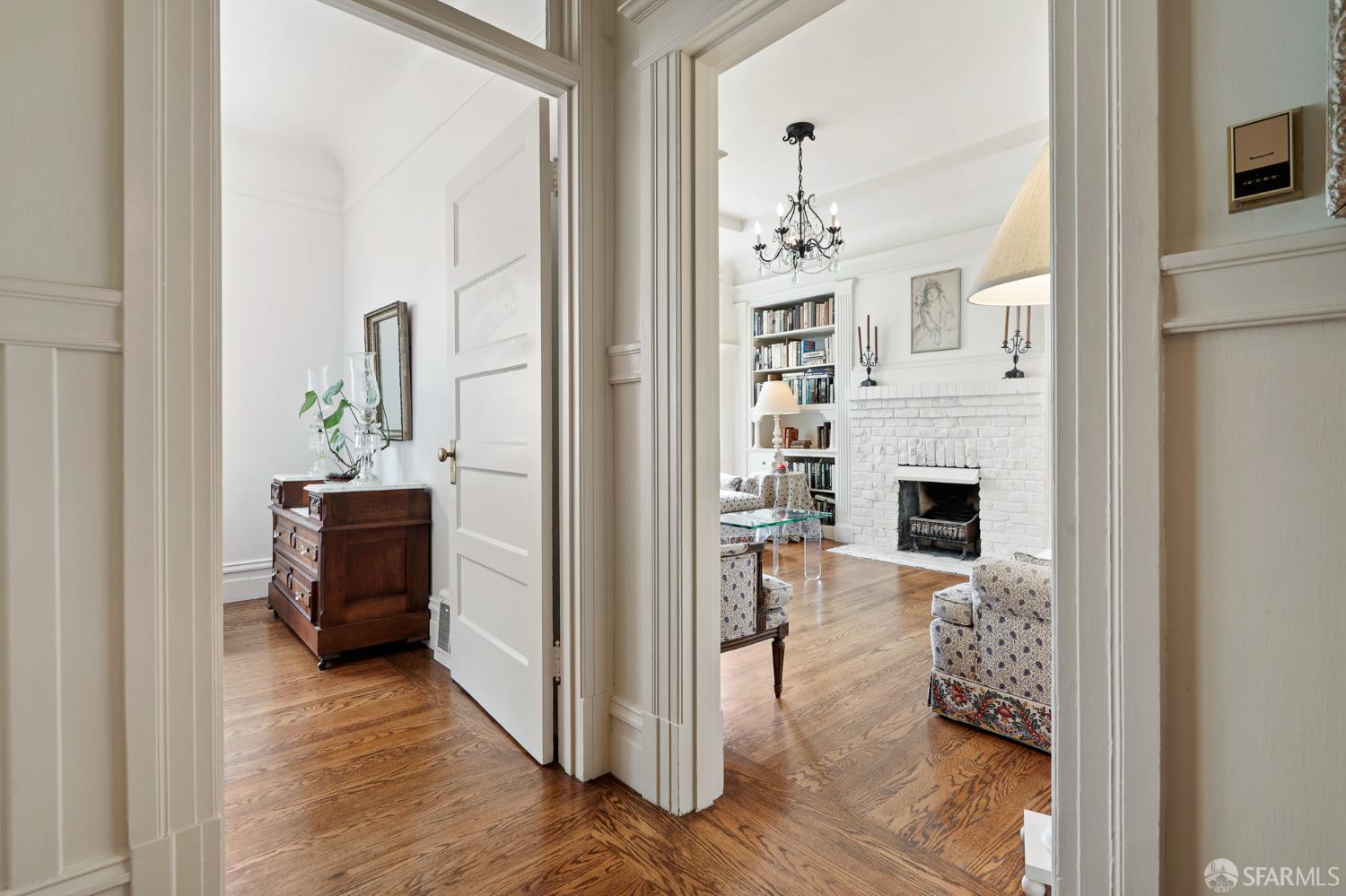 Detail Gallery Image 30 of 45 For 941 Lombard St, San Francisco,  CA 94133 - 2 Beds | 1 Baths