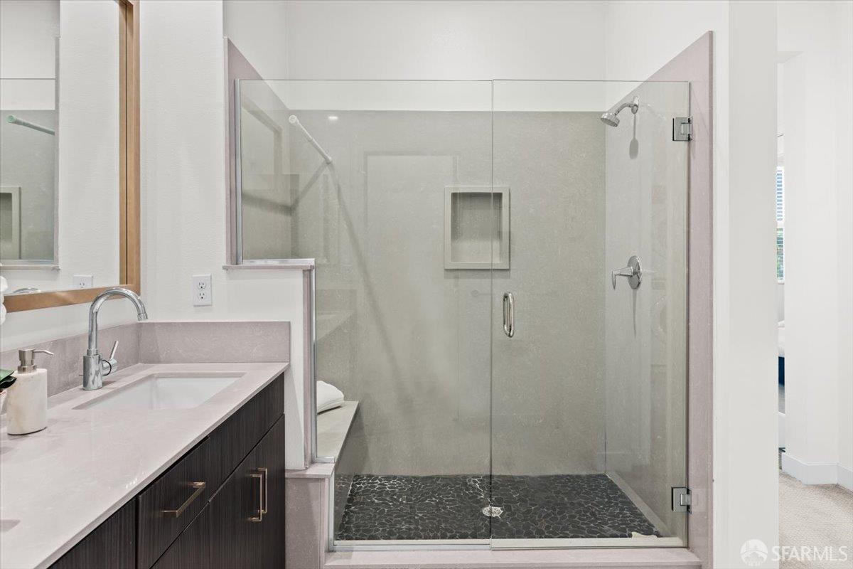 Detail Gallery Image 22 of 45 For 1807 16th St, Oakland,  CA 94607 - 2 Beds | 2/1 Baths