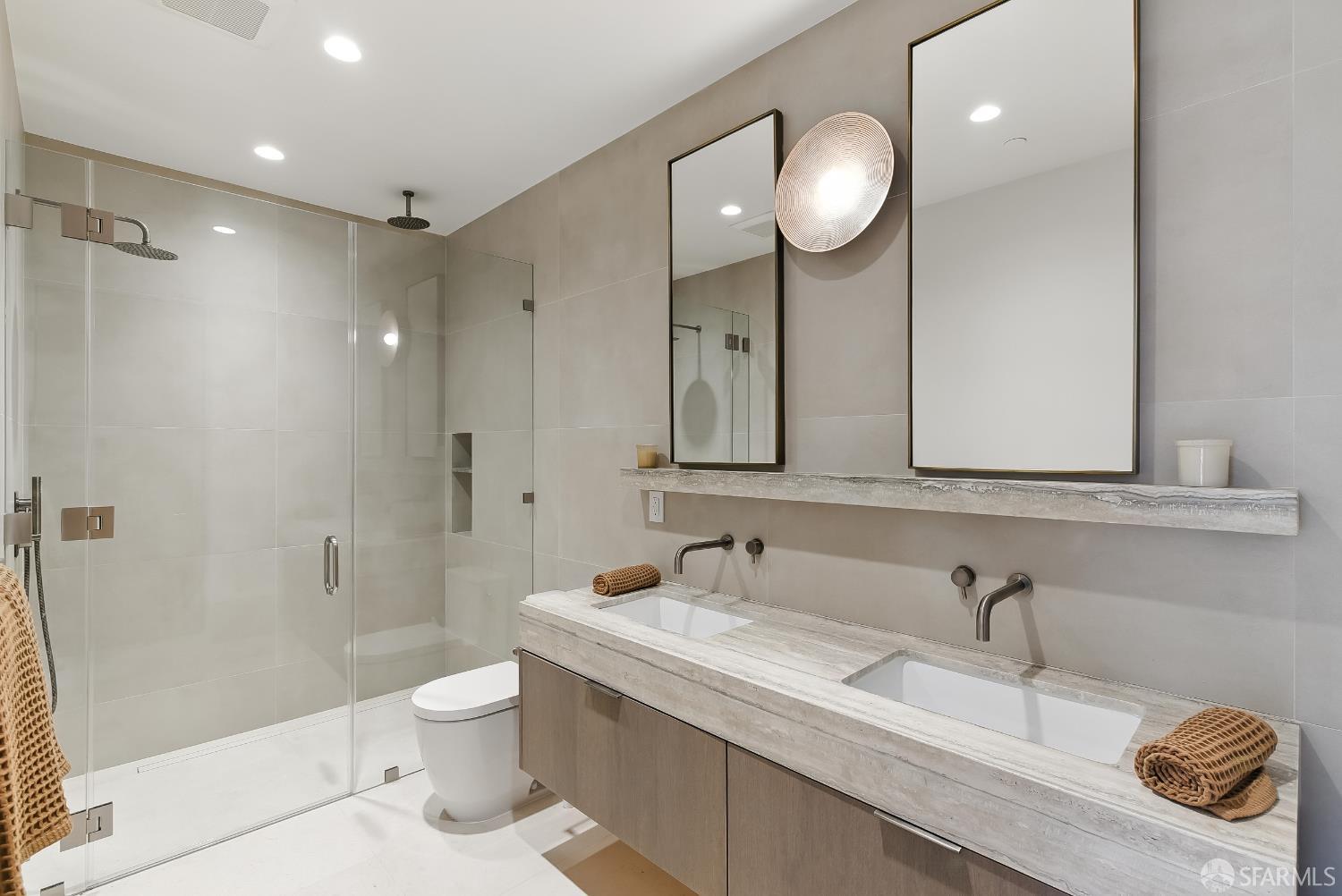 Detail Gallery Image 5 of 62 For 4234 24th St, San Francisco,  CA 94114 - – Beds | – Baths