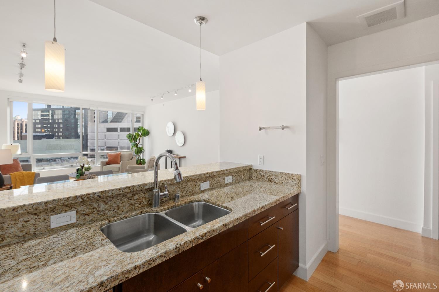 Detail Gallery Image 8 of 31 For 77 Van Ness Ave #605,  San Francisco,  CA 94102 - 1 Beds | 1 Baths
