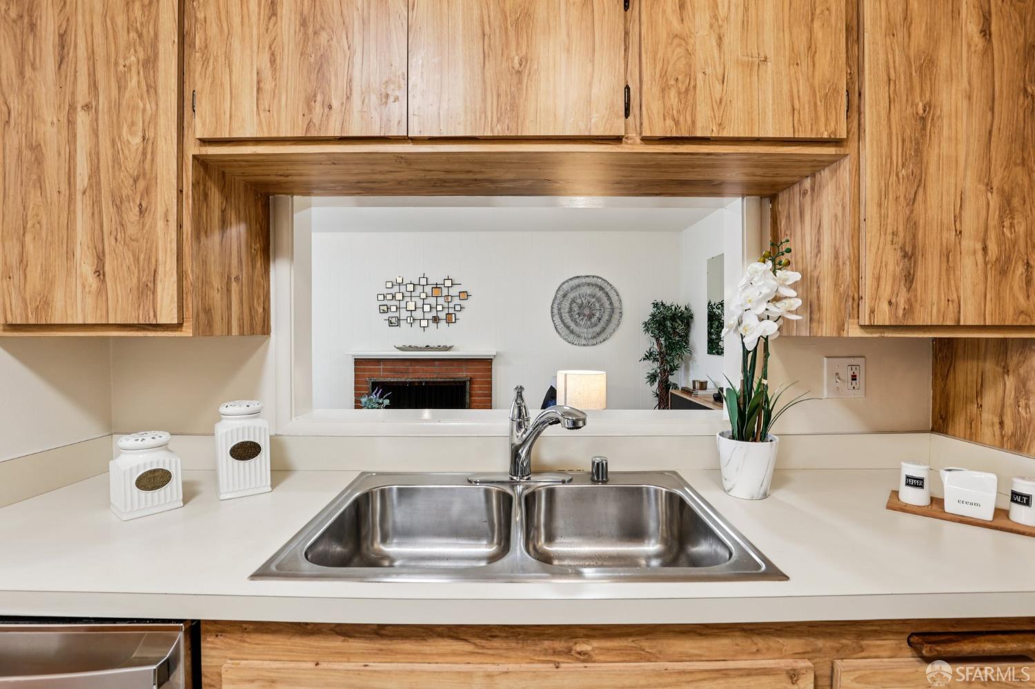 Detail Gallery Image 10 of 32 For 2418 S Norfolk St, San Mateo,  CA 94403 - 3 Beds | 2 Baths