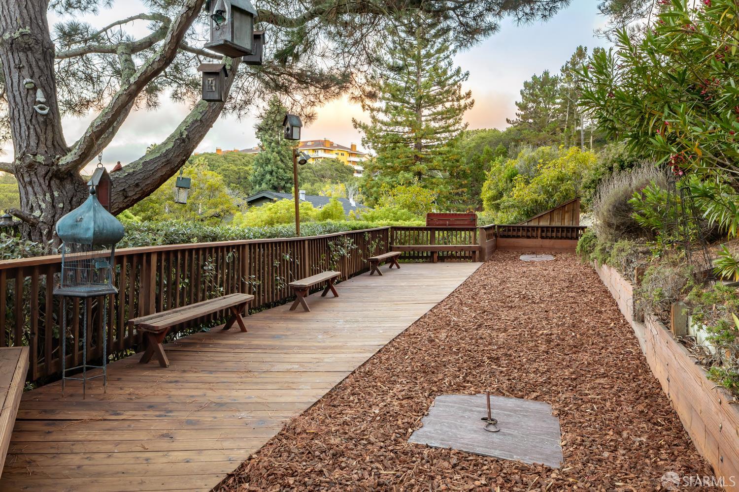 Detail Gallery Image 30 of 37 For 35 Pinewood Ct, San Mateo,  CA 94403 - 5 Beds | 2/1 Baths