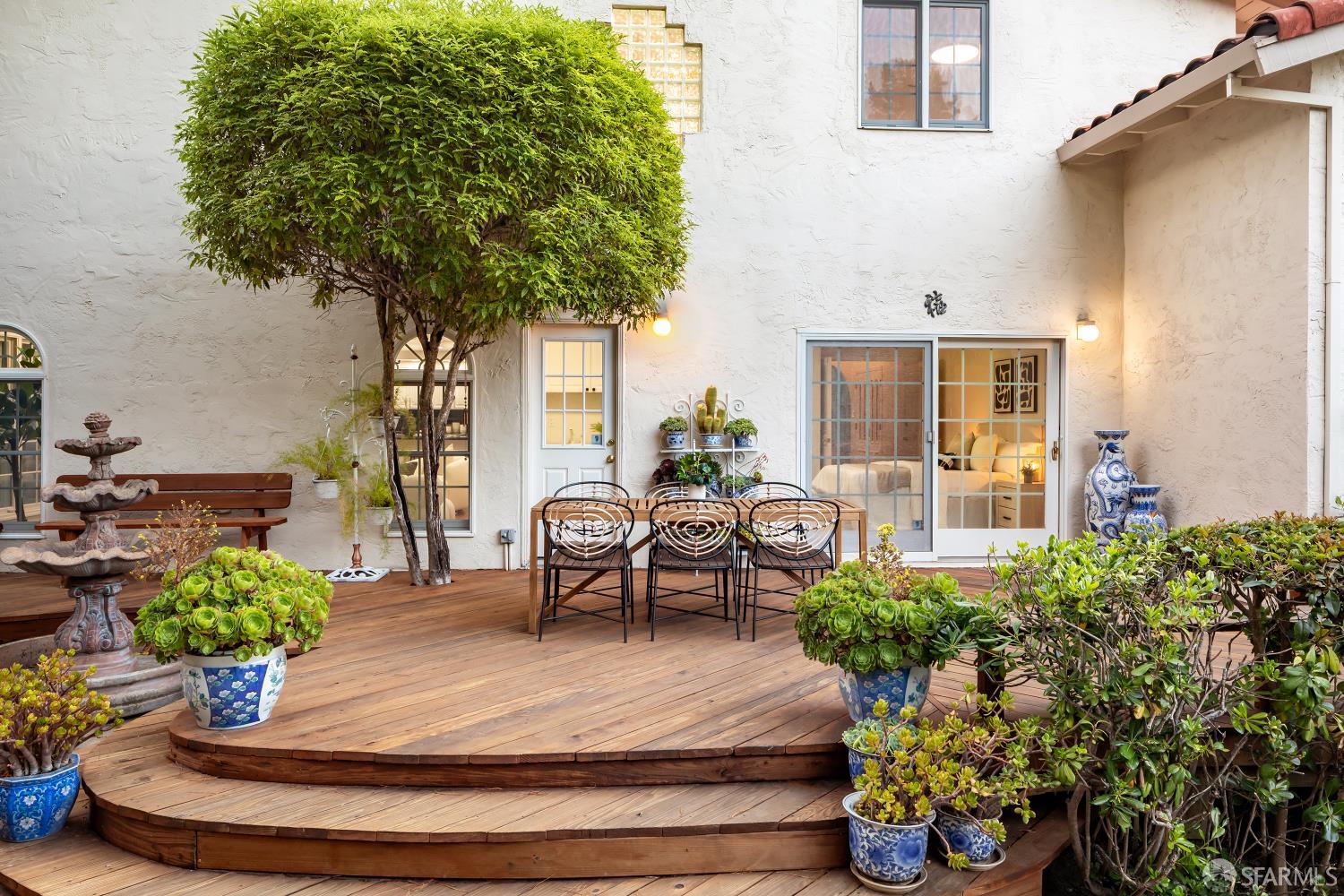 Detail Gallery Image 25 of 37 For 35 Pinewood Ct, San Mateo,  CA 94403 - 5 Beds | 2/1 Baths