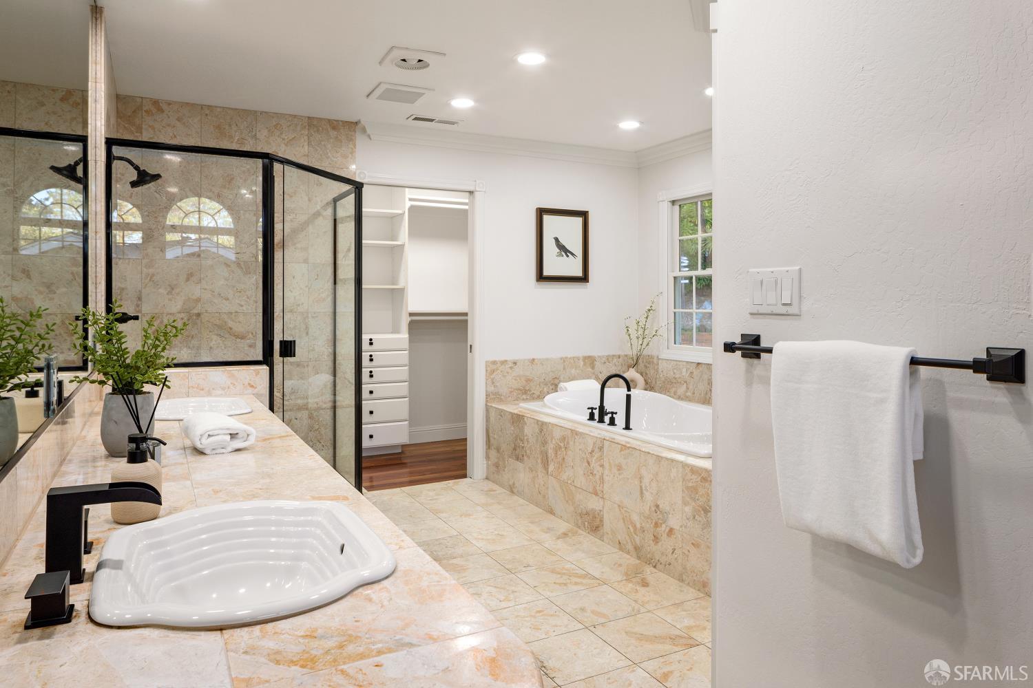 Detail Gallery Image 19 of 37 For 35 Pinewood Ct, San Mateo,  CA 94403 - 5 Beds | 2/1 Baths
