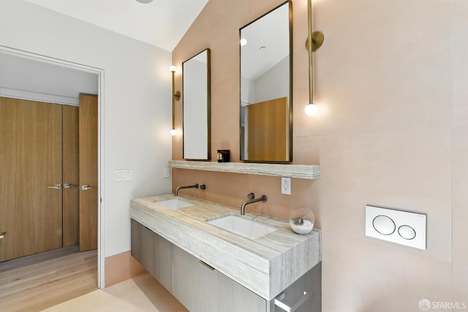 Detail Gallery Image 40 of 61 For 4234 24th St, San Francisco,  CA 94114 - 7 Beds | 5/2 Baths