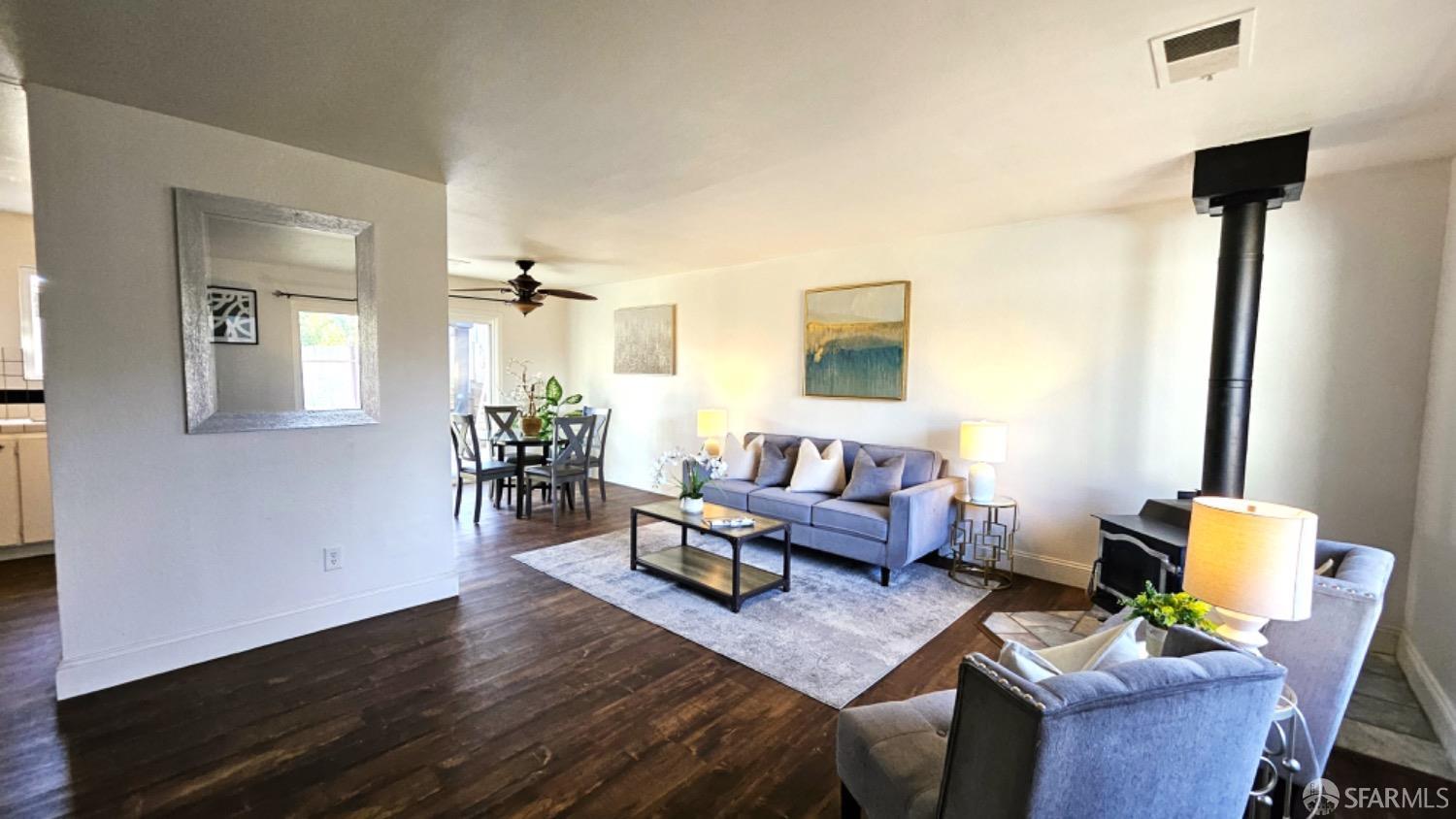 Detail Gallery Image 3 of 21 For 3717 Gentrytown Dr, Antioch,  CA 94509 - 3 Beds | 1 Baths