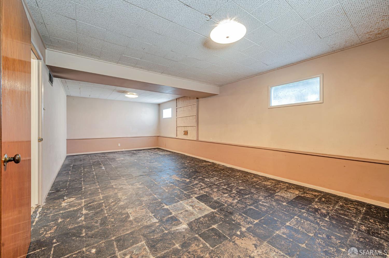 Detail Gallery Image 30 of 37 For 956 Helen Dr, Millbrae,  CA 94030 - 3 Beds | 2/1 Baths