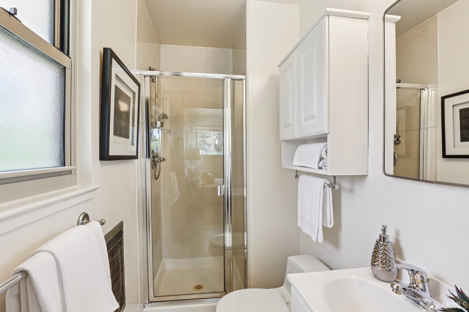 Detail Gallery Image 20 of 32 For 2418 S Norfolk St, San Mateo,  CA 94403 - 3 Beds | 2 Baths
