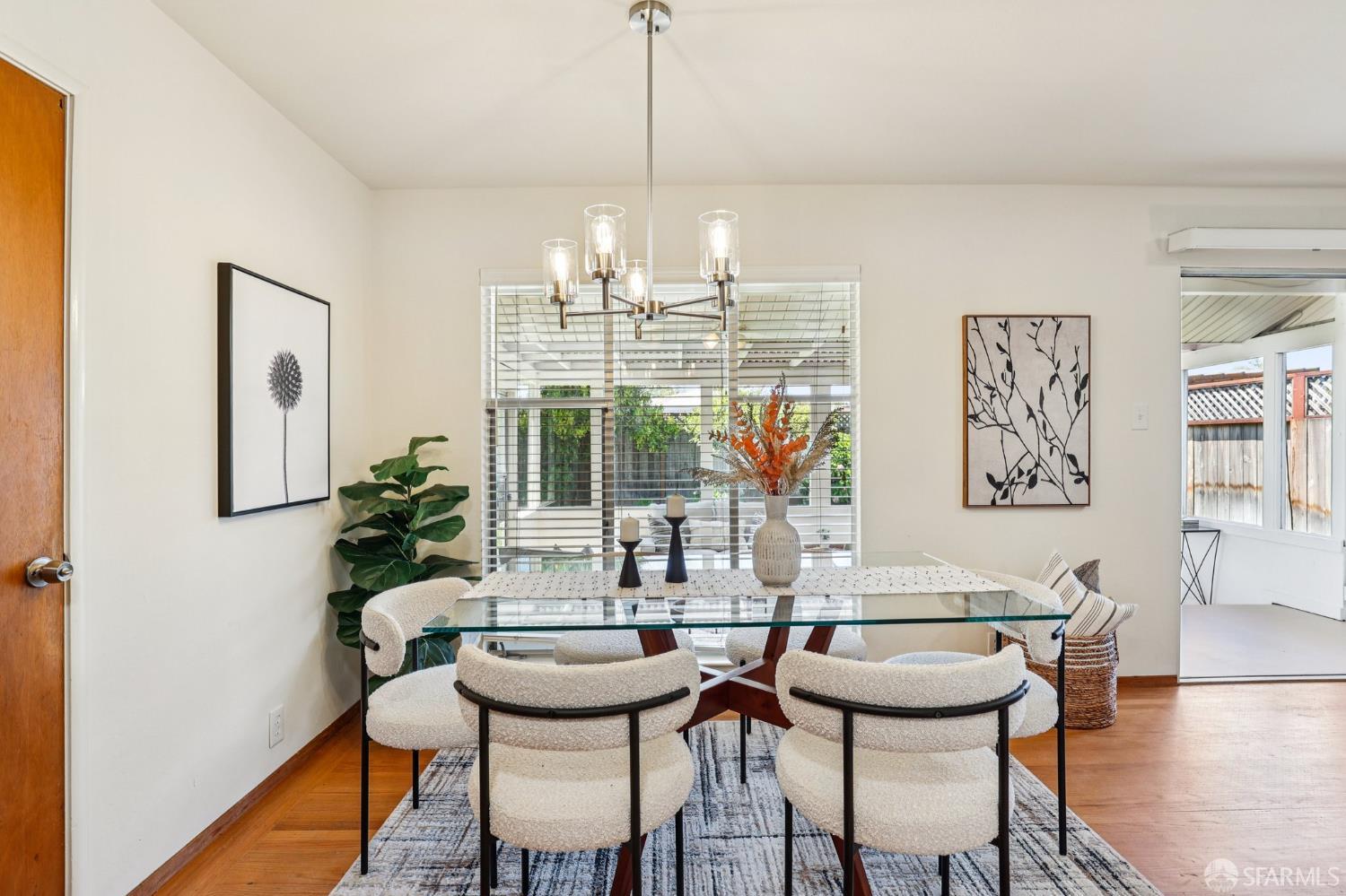 Detail Gallery Image 7 of 32 For 2418 S Norfolk St, San Mateo,  CA 94403 - 3 Beds | 2 Baths