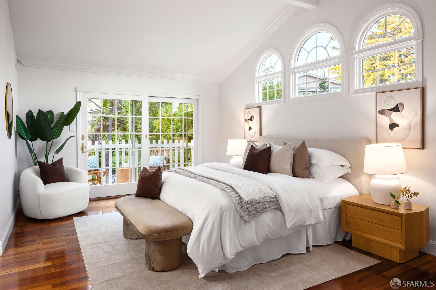 Detail Gallery Image 17 of 37 For 35 Pinewood Ct, San Mateo,  CA 94403 - 5 Beds | 2/1 Baths