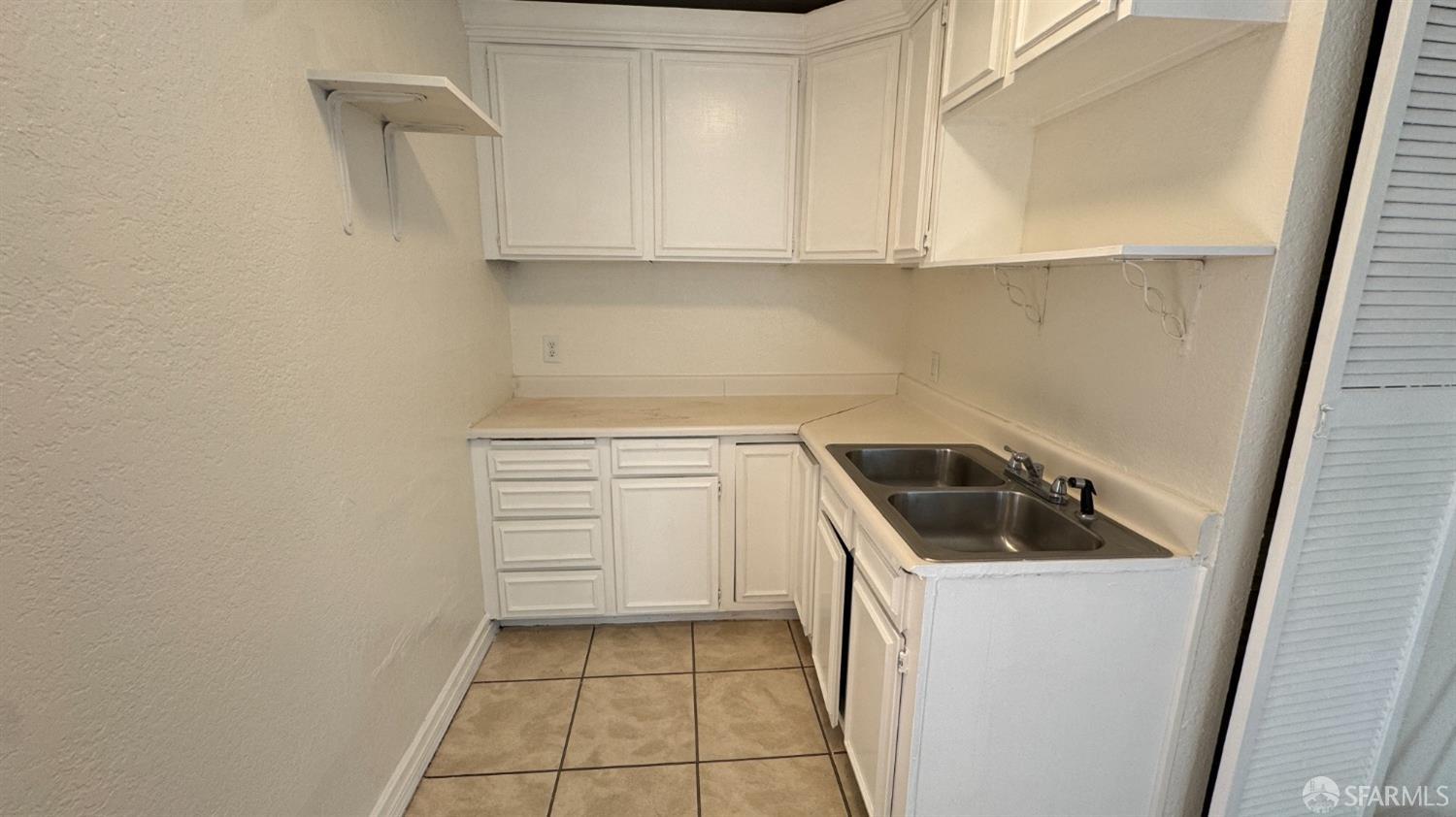 Detail Gallery Image 4 of 9 For 7300 Ney Ave, Oakland,  CA 94605 - – Beds | – Baths