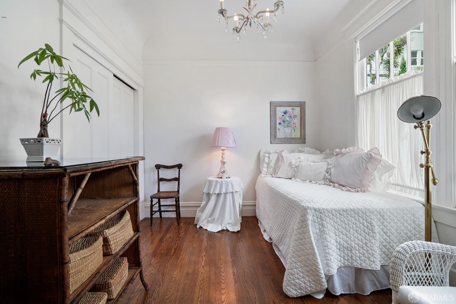 Detail Gallery Image 33 of 45 For 941 Lombard St, San Francisco,  CA 94133 - 2 Beds | 1 Baths