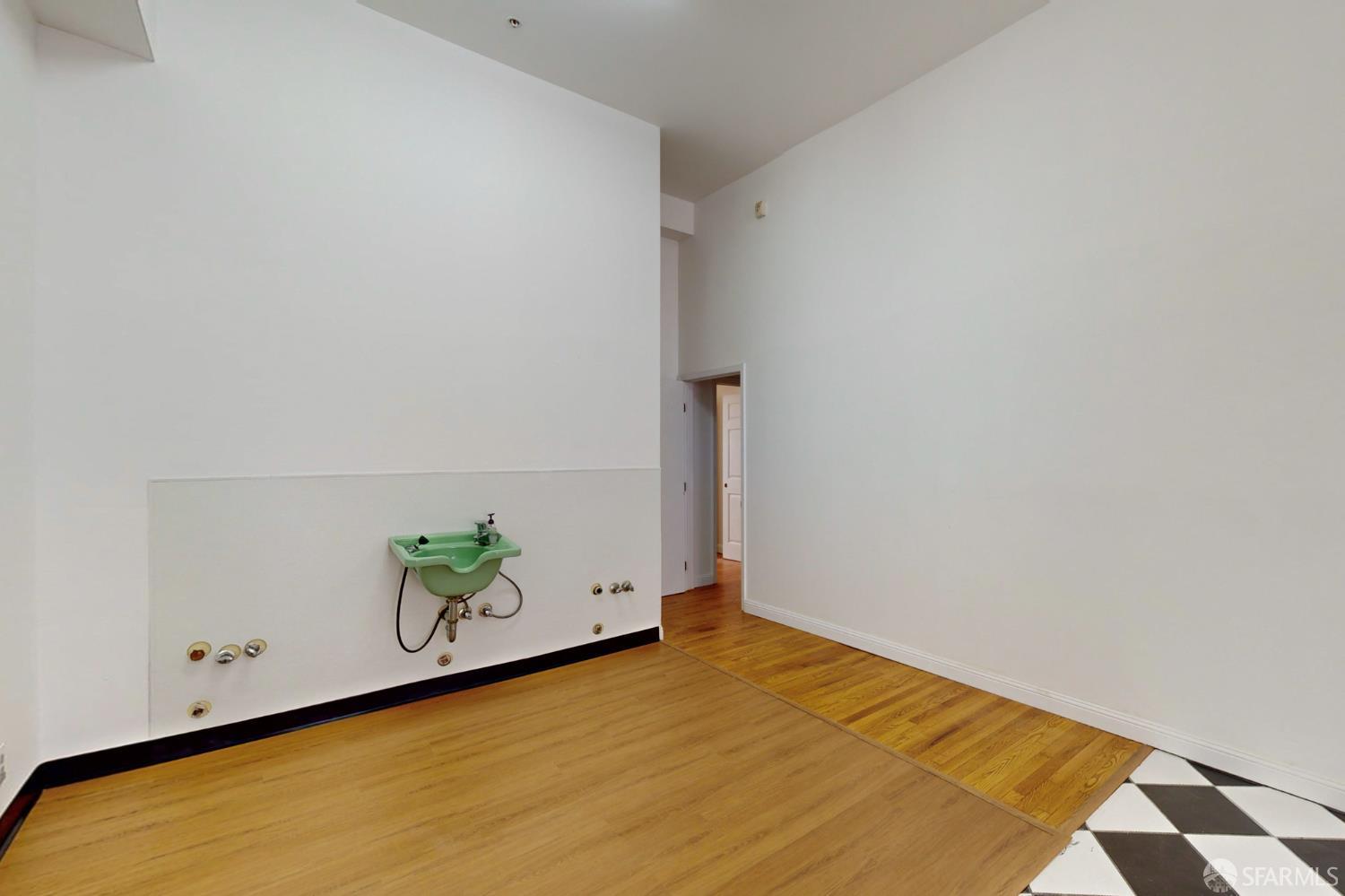 Detail Gallery Image 11 of 17 For 693 Monterey Blvd, San Francisco,  CA 94127 - – Beds | – Baths