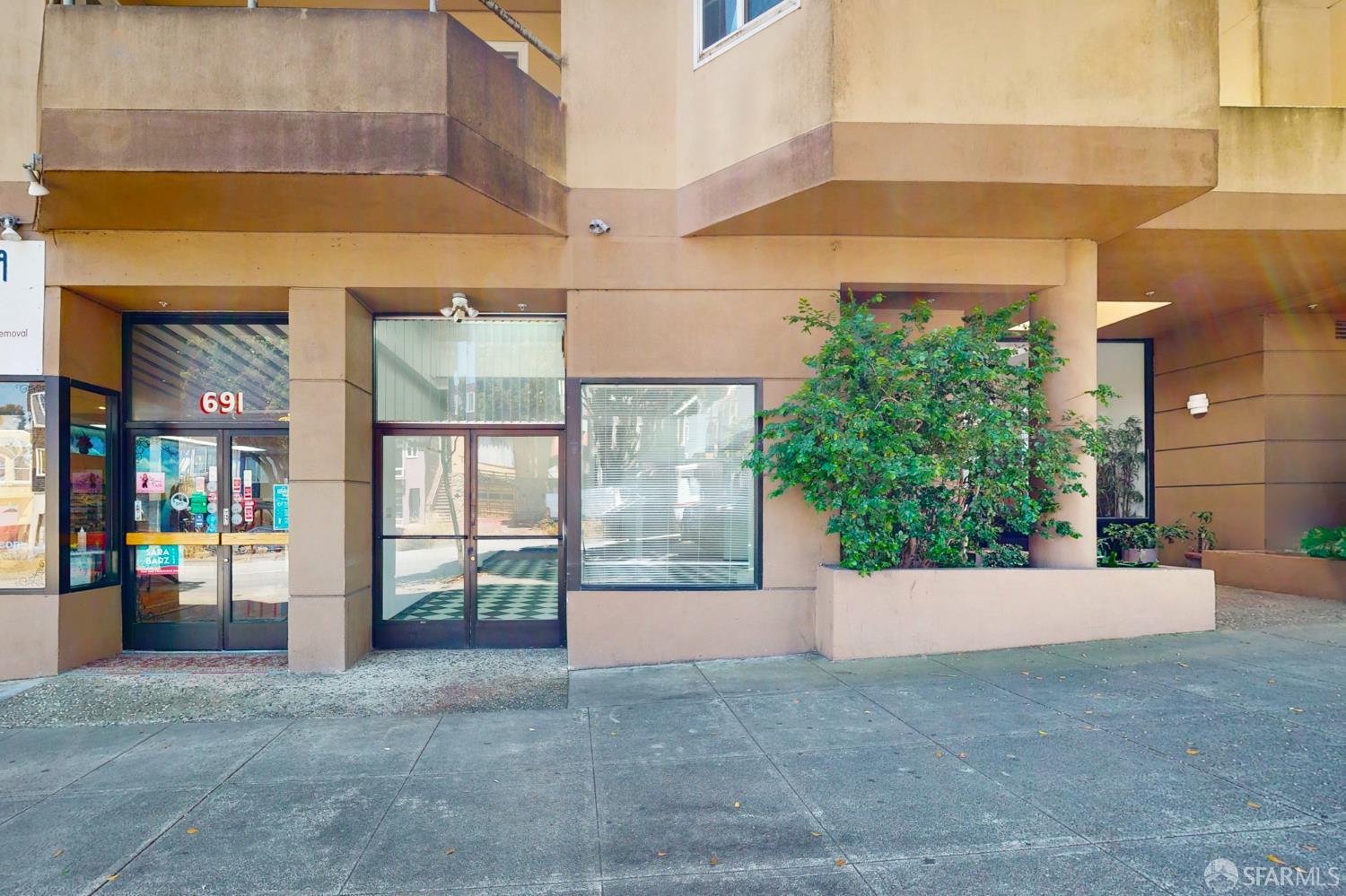 Detail Gallery Image 1 of 17 For 693 Monterey Blvd, San Francisco,  CA 94127 - – Beds | – Baths